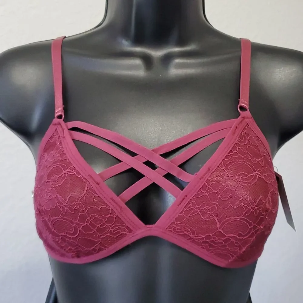 Women's Lace Wine Cross-Over Bralette Size Small